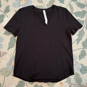 Lululemon Love v-neck t-shirt